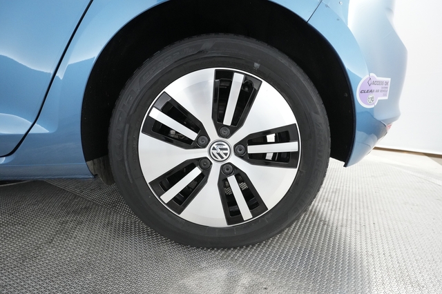 2016 Volkswagen e-Golf