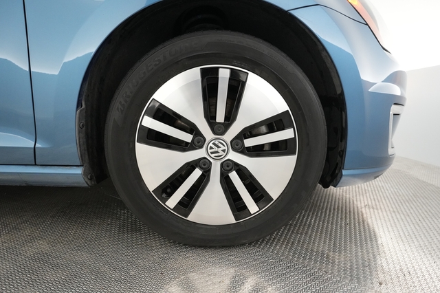 2016 Volkswagen e-Golf