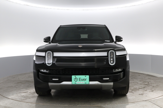 2022 Rivian R1S