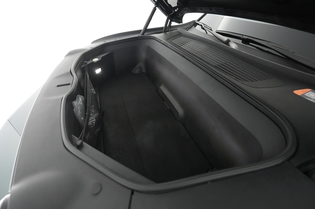 2022 Rivian R1S