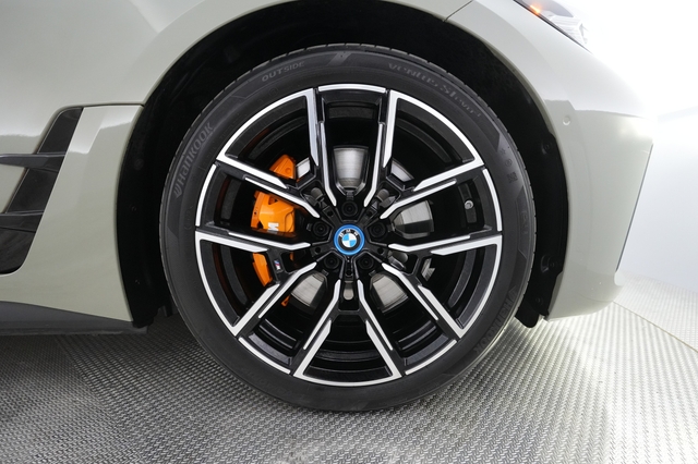 2022 BMW i4