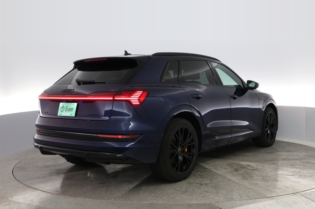 2022 Audi e-tron