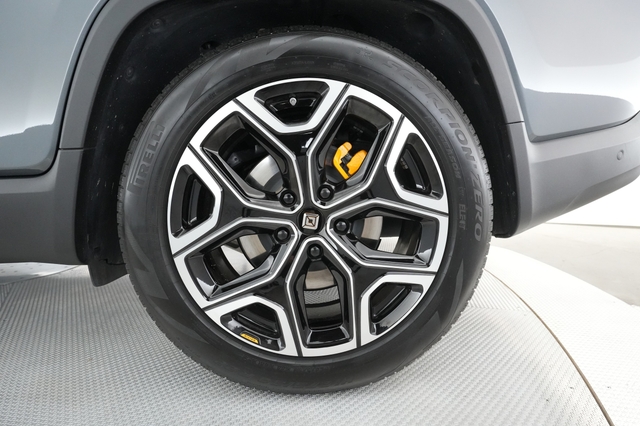 2022 Rivian R1T