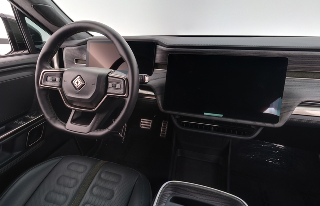 2022 Rivian R1T