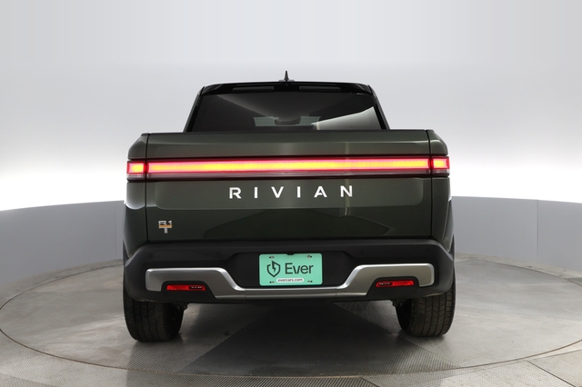 2022 Rivian R1T