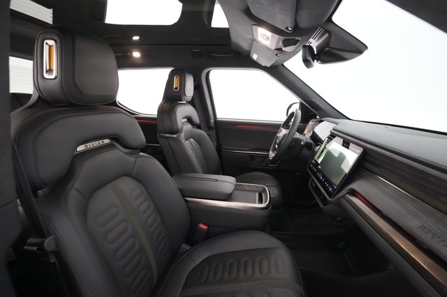 2022 Rivian R1T