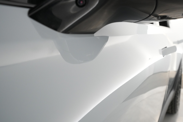 2023 Rivian R1S