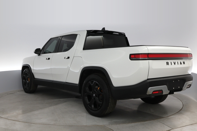 2022 Rivian R1T