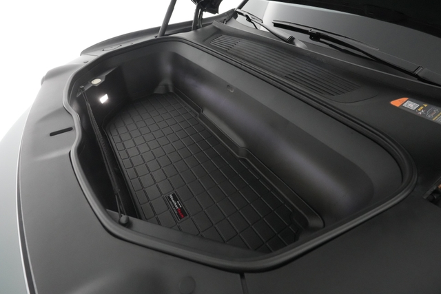 2022 Rivian R1S