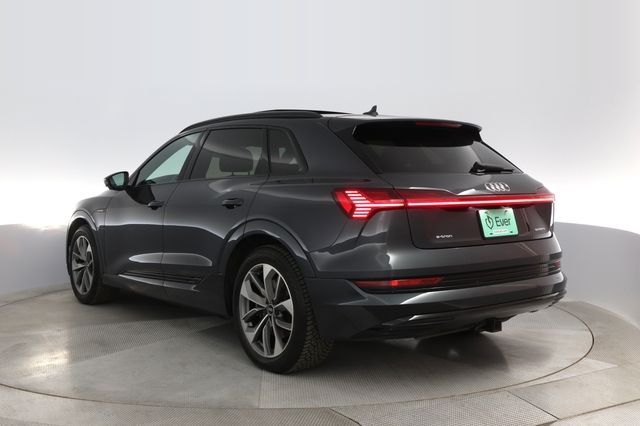 2021 Audi e-tron