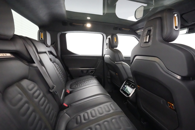 2022 Rivian R1T