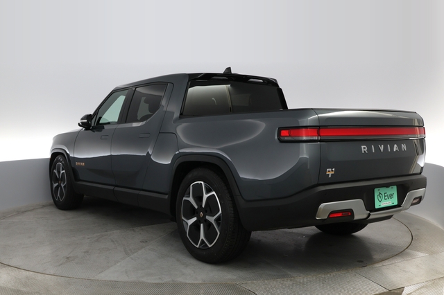 2022 Rivian R1T