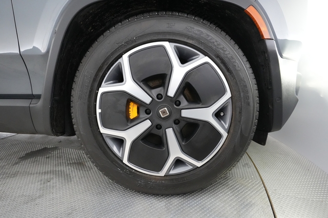 2022 Rivian R1T