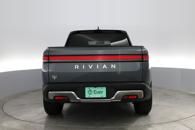 2022 Rivian R1T