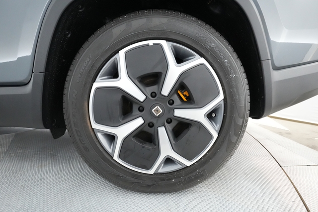 2022 Rivian R1T