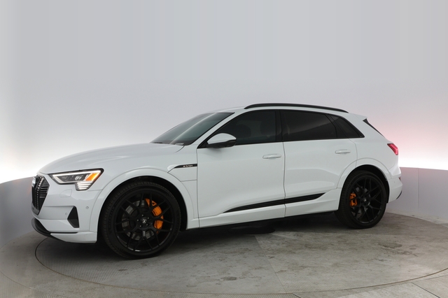 2022 Audi e-tron