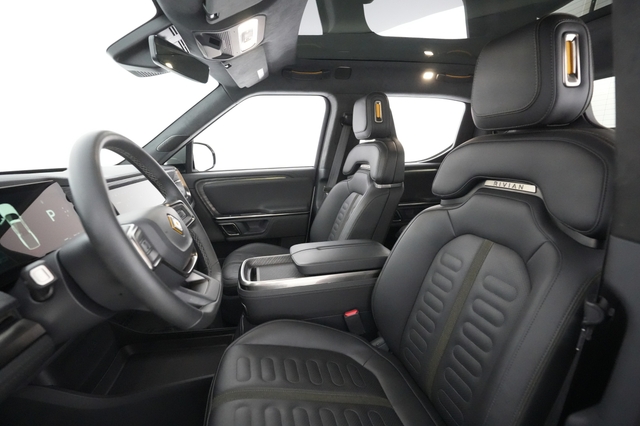 2022 Rivian R1T