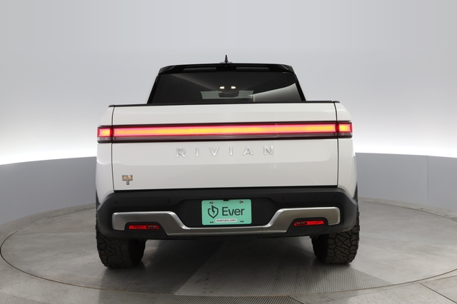 2022 Rivian R1T