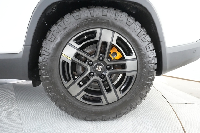 2022 Rivian R1T