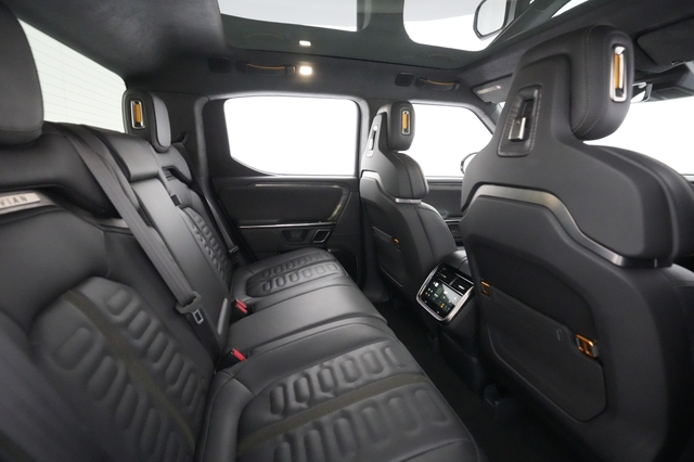 2022 Rivian R1T