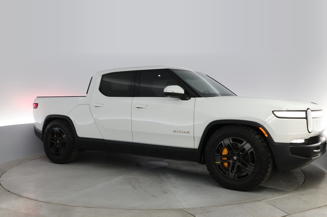 2022 Rivian R1T