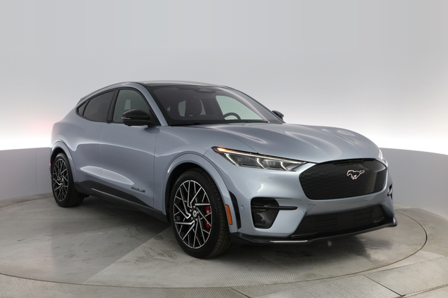 2022 Ford Mustang Mach-E