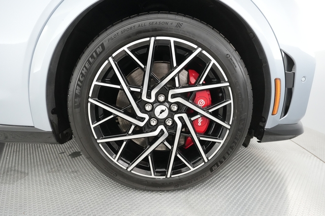 2022 Ford Mustang Mach-E