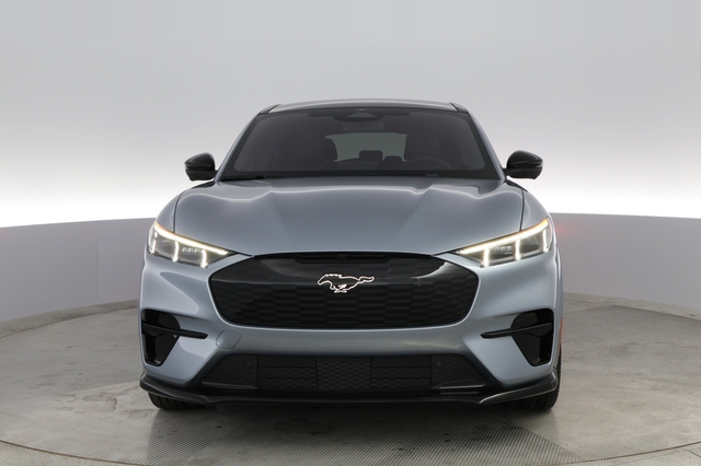 2022 Ford Mustang Mach-E