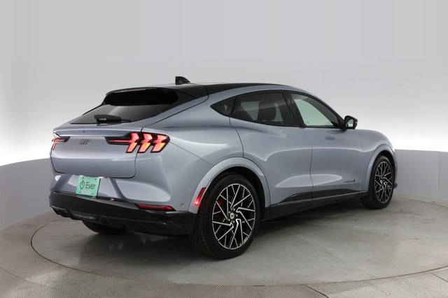 2022 Ford Mustang Mach-E