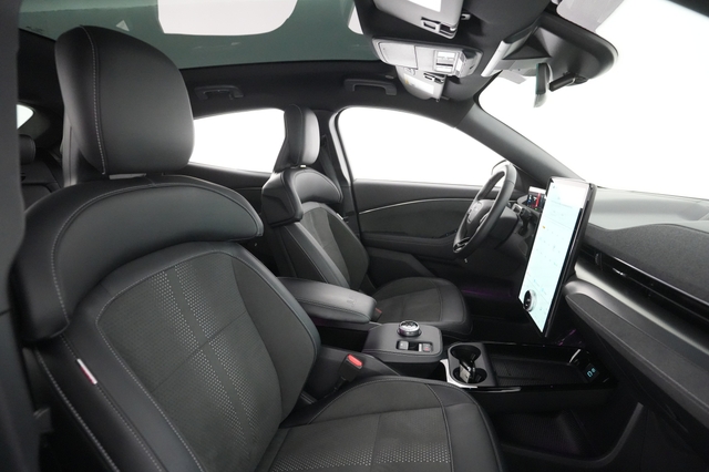 2022 Ford Mustang Mach-E