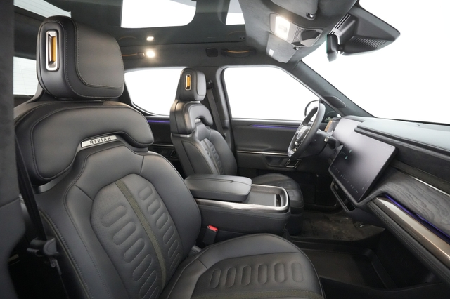 2022 Rivian R1T