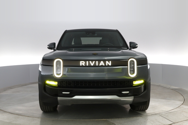 2022 Rivian R1T