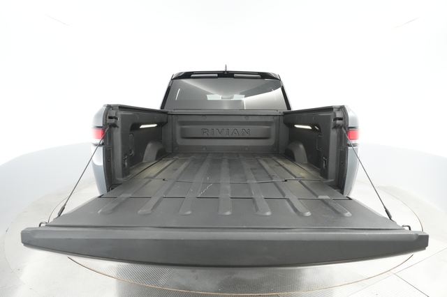 2022 Rivian R1T