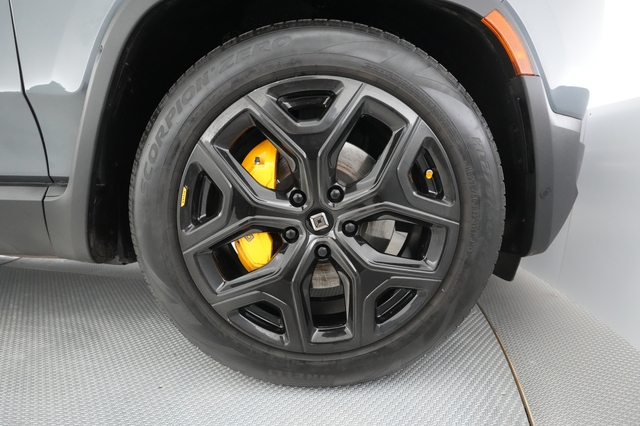 2022 Rivian R1T