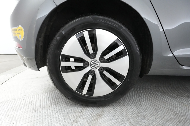 2019 Volkswagen e-Golf