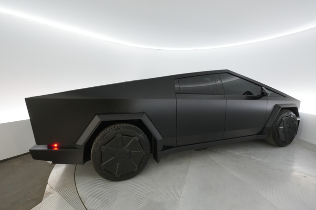 2024 Tesla Cybertruck