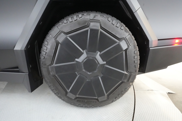2024 Tesla Cybertruck