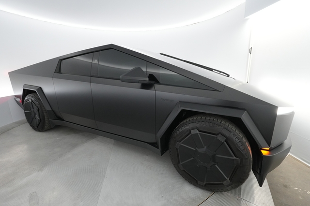 2024 Tesla Cybertruck