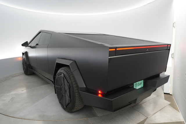 2024 Tesla Cybertruck