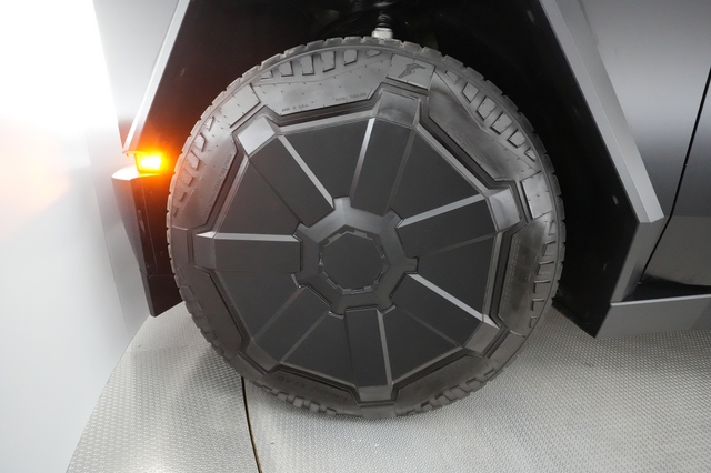 2024 Tesla Cybertruck