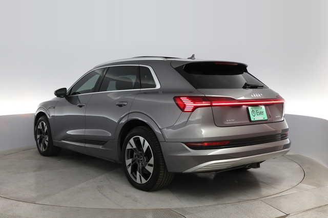 2021 Audi e-tron