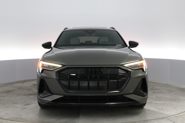 2022 Audi e-tron