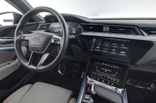 2022 Audi e-tron