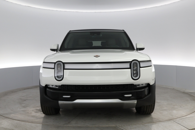 2023 Rivian R1S