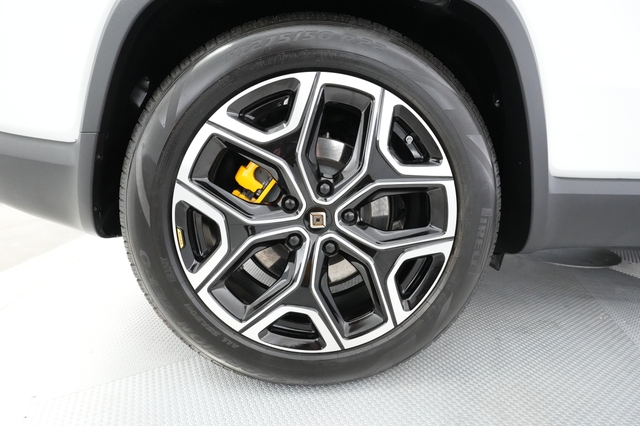 2023 Rivian R1S