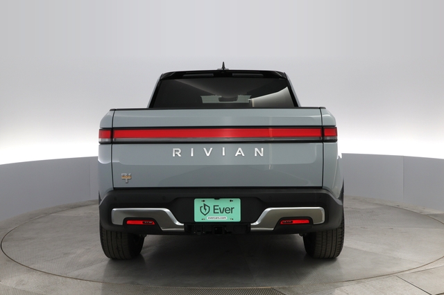 2022 Rivian R1T