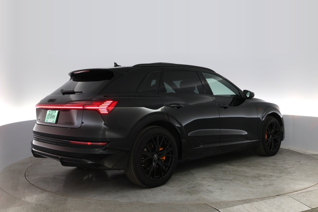 2022 Audi e-tron