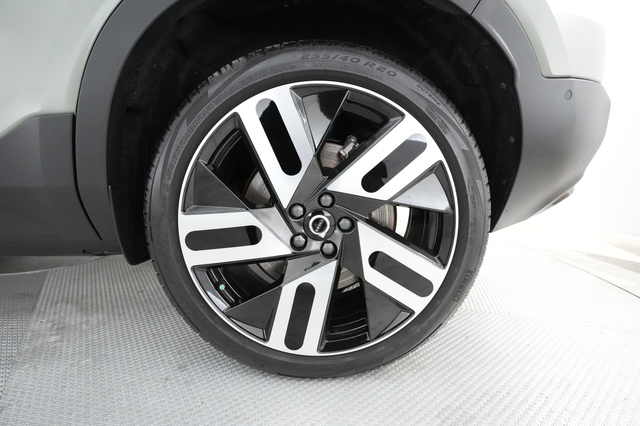 2023 Volvo C40 Recharge