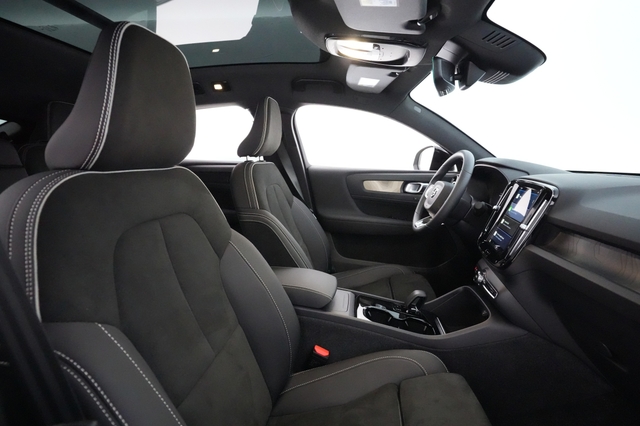 2023 Volvo C40 Recharge