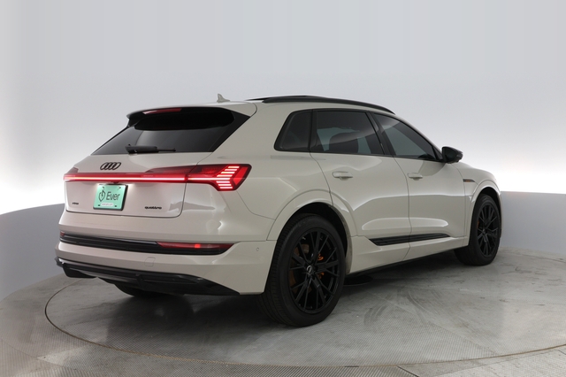 2022 Audi e-tron